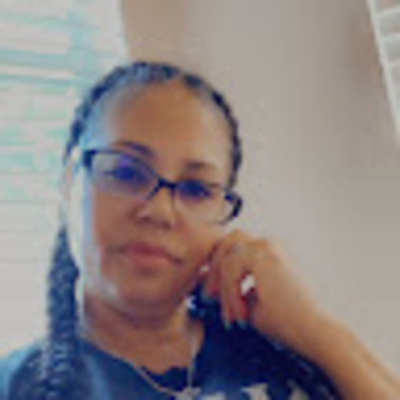 Meet your Posher, Crystal - Picture 1 of 1